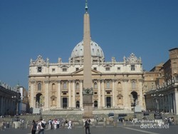 St Peters Basilica Vatikan, Pusatnya Natal di Dunia
