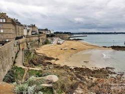 Sudah Tahu? Ada Kota Bajak Laut Secantik ini di Prancis