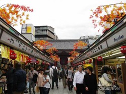 Suka Nyemil? Ini Aturan Jajan di Jepang