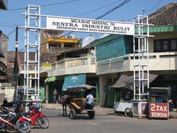 Sukaregang, Sentra Kerajinan Jaket Kulit Asli Garut