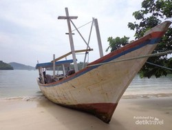 Sumpah, Teluk Segoro Anakan di Pacitan Cantik Banget!