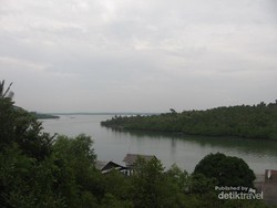 Sunset Jingga nan Menawan dari Kampung Tua Tanjung Piayu, Batam