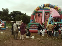 Surga Belanja di Jalan Juanda, Depok