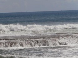 Tak Pernah Bosan di Pantai Banten Selatan