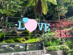 Taman Bunga Selecta dan Kisah Kejayaan Indonesia