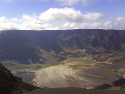 Tambora yang Agung di Mata Pendaki Gunung