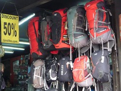 Tandike, Surga Belanja Para Penggiat Alam Bebas