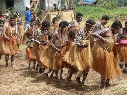Tari Semut, Lambang Kerukunan Suku Kamoro