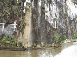 Tembok Raksasa di Mahakam Ulu, Kalimantan Timur