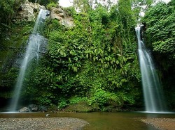 Terbuai Kehalusan Air Terjun Benang Stokel