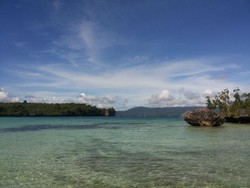 Tergoda Cantiknya Pantai Meleura di Pulau Muna