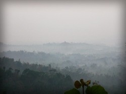 Terkesima Mentari Pagi di Candi Borobudur
