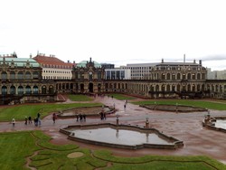 Terlempar ke Masa Silam di Kota Tua Dresden