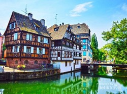 Terpesona Indahnya Bangunan Kota Strasbourg di Prancis
