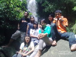 Tidak Cuma Pantai, Pacitan Juga Punya Air Terjun