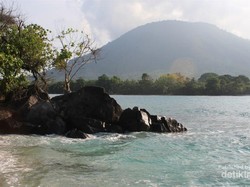 Tiga Alasan Kamu Harus Mengunjungi Pulau Umang-Umang Lampung