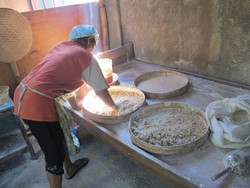 Tiwul di Gunungkidul, Makannya Enak, Masaknya Asyik!