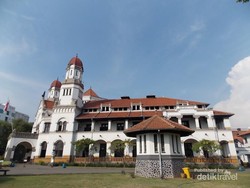 Toilet Mewah ala Lawang Sewu