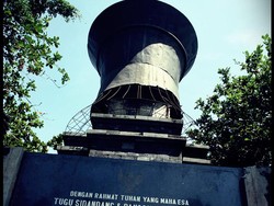 Tugu Sidandang di Semarang Makin Tak Terurus