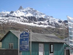 Uji Kesabaran Melewati Pegunungan Himalaya