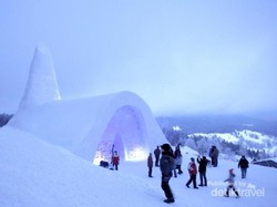 Unik, Gereja di Jerman Ini Terbuat dari Salju!