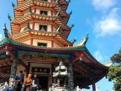 Vihara Buddhagaya Semarang, Bak Mengunjungi Negeri China