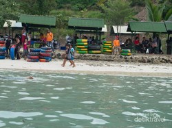 Vitamin Sea: Pantai Sari Ringgung
