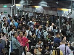 Waduh! MRT Singapura Mogok Selama 2 Jam