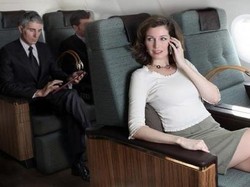 Wah, Naik Pesawat Thai Airways Bisa Sambil Nelpon & Twitteran