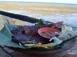 Warung Lesehan Asela, Tempat Makan Ikan Bakar Nikmat di Madura