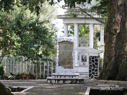 Wasiat Bosscha yang Ingin Dimakamkan di Tengah Kebun Teh Malabar