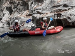 Weekend Menantang di Yogya, Main Kayak di Sungai Opak!