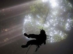 Wisata Adrenalin di Yogyakarta, Goa Jomblang-Grubug Jawabannya