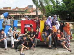 Wisata Bahari Lamongan: Satu Tempat, Sejuta Hiburan