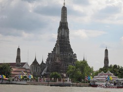 Wisata ke Bangkok, Mampir ke Kuil Ini