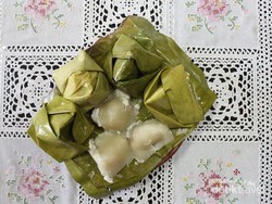 Wisata Kuliner di Sumbar, Cicipi Lezatnya Lapek Bugih