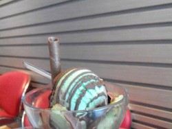 Wisata Kuliner Eskrim yang Melegenda di Surabaya, Zangrandi
