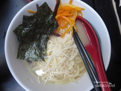 Wisata Kuliner Ramen Sedap di Bandung, Bisa!