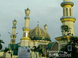 Wisata Religi di Lombok, Kunjungi Masjid Hubbul Wathan