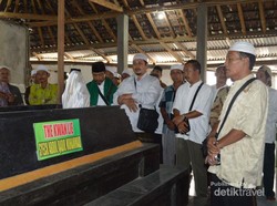 Wisata Religi Makam Wali di Bali, Bisa!