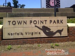 Wow! Berlayar di Pangkalan Angkatan Laut AS