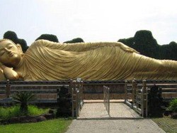 Wow! Indonesia Punya 3 Patung Buddha Tidur