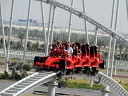 Wussh! Tancap Gas di Taman Hiburan Ferrari, Abu Dhabi