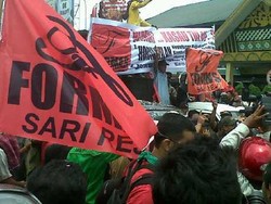 Ya Ampun! Jalan Masuk Bandara Polonia Medan Diblokir Pendemo