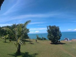 Yang Baru di Gunungkidul, Teras Kaca di Atas Pantai