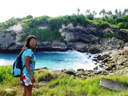 Yang Menantang di Bali, Terjun Bebas dari Tebing Nusa Ceningan