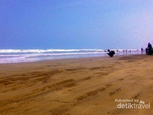Yuk Main ke Pantai Bagedur Banten