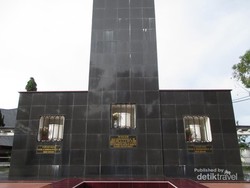 Ziarah ke Makam Sisingamangaraja XII di Sumatera Utara