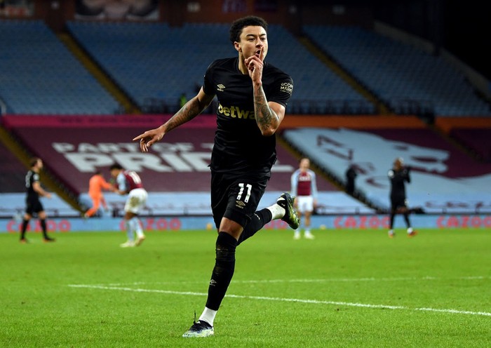 BIRMINGHAM, ENGLAND - FEBRUARY 03:  Jesse Lingard of West Ham United celebrates after scoring his second goal during the Premier League match between Aston Villa and West Ham United at Villa Park on February 03, 2021 in Birmingham, England. Sporting stadiums around the UK remain under strict restrictions due to the Coronavirus Pandemic as Government social distancing laws prohibit fans inside venues resulting in games being played behind closed doors. (Photo by Shaun Botterill/Getty Images)