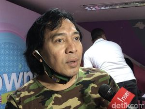 Komeng Dianggap Tak Berempati ke Abdel, Cerita Nggak Makan Usai Anak Meninggal Komeng Dianggap Tak Berempati ke Abdel, Cerita Nggak Makan Usai Anak Meninggal
